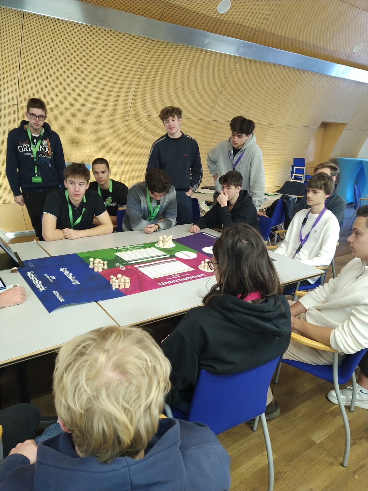 Schüler:innen bei Ecomania