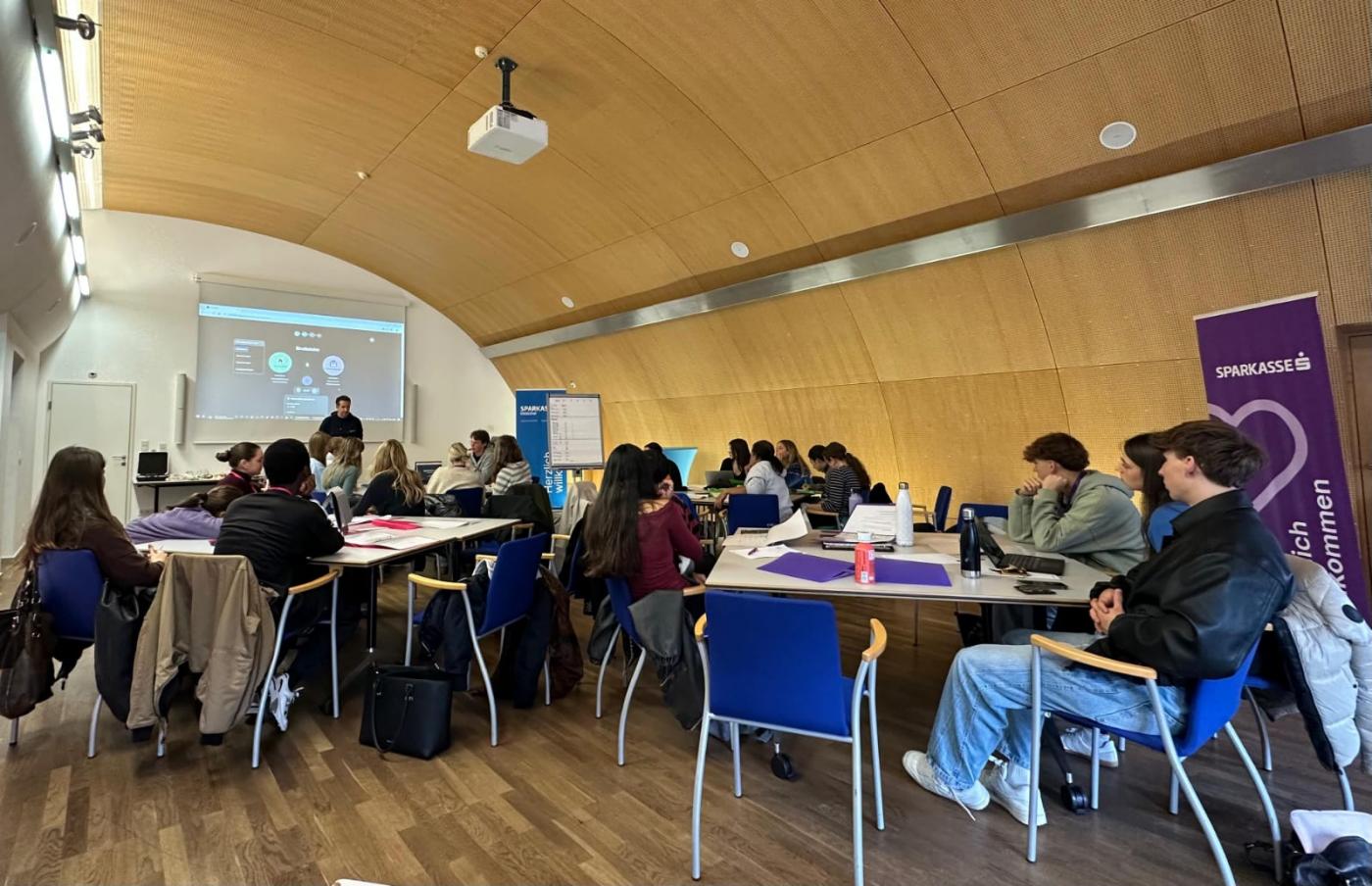 Schüler:innen bei Ecomania