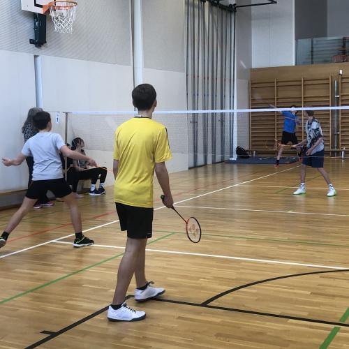 Badminton4
