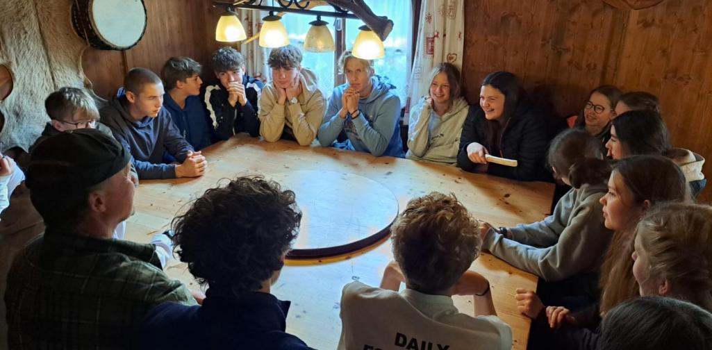 Kennenlerntage5s3 Klassenfoto 5s in Hut